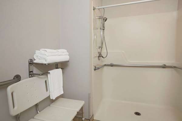  - Super 8 Hotel Ferndale - I-5, Exit 262