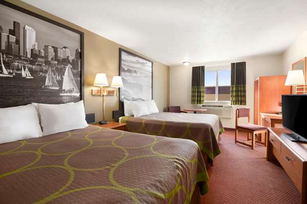  - Super 8 Hotel Ferndale - I-5, Exit 262