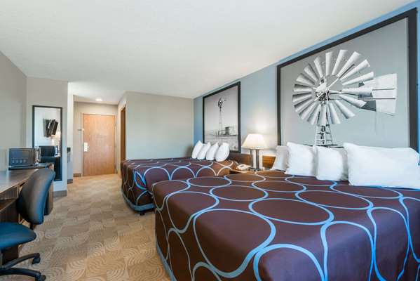  - Super 8 Motel Beloit