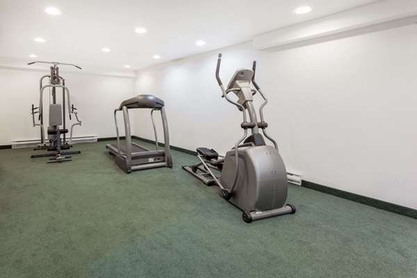 Fitness/ Exercise Room - Super 8 Hotel Pincher Creek