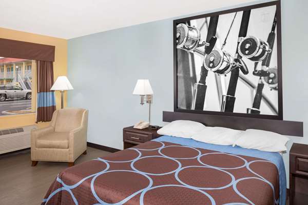  - Super 8 Motel Sarasota