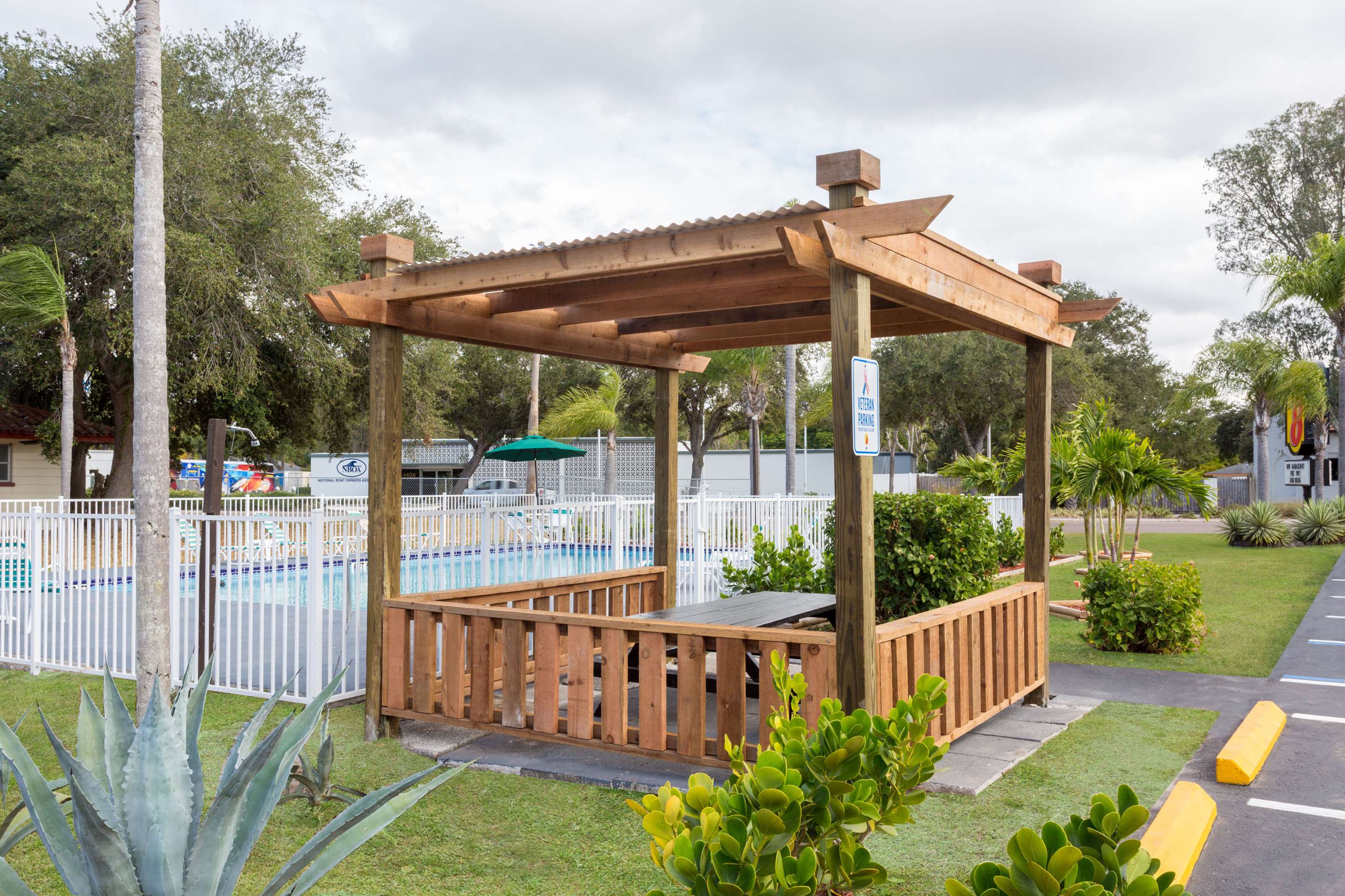 Property amenity | Super 8 by Wyndham Sarasota Near Siesta Key