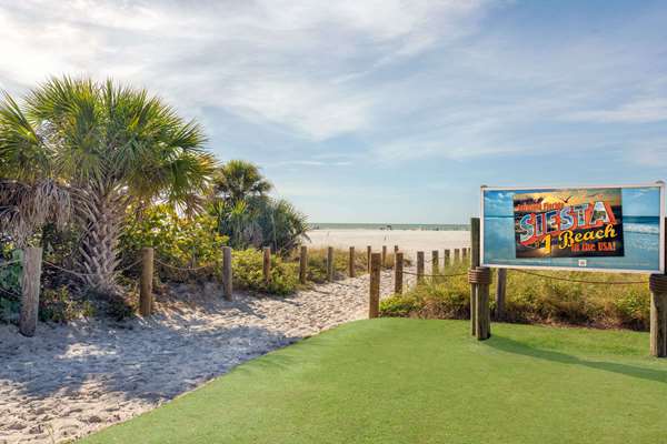  - Super 8 Motel Sarasota