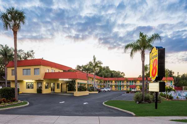 Exterior view - Super 8 Motel Sarasota