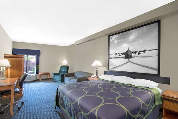  - Super 8 Motel Clemmons - I-40, Exit 184