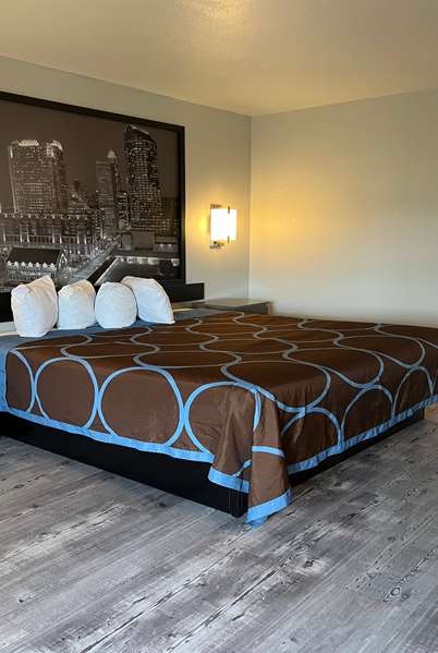  - Super 8 Motel Clemmons - I-40, Exit 184