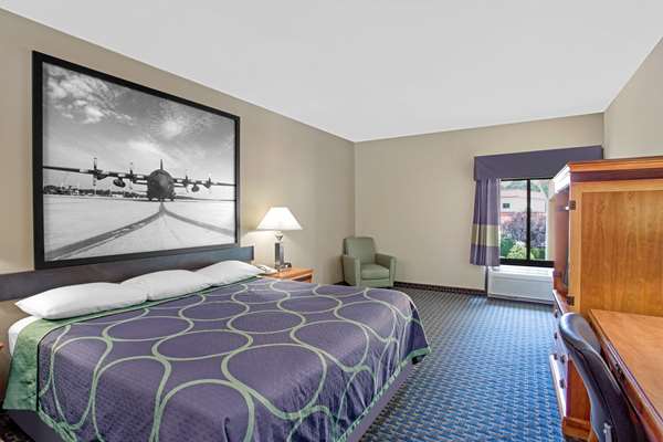  - Super 8 Motel Clemmons - I-40, Exit 184