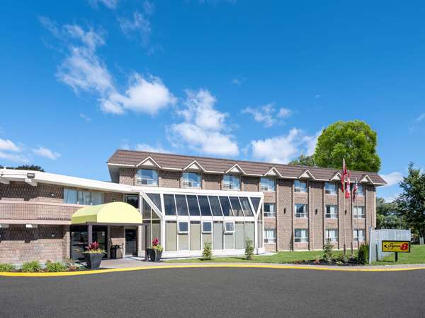 Exterior view - Super 8 Hotel Scarborough