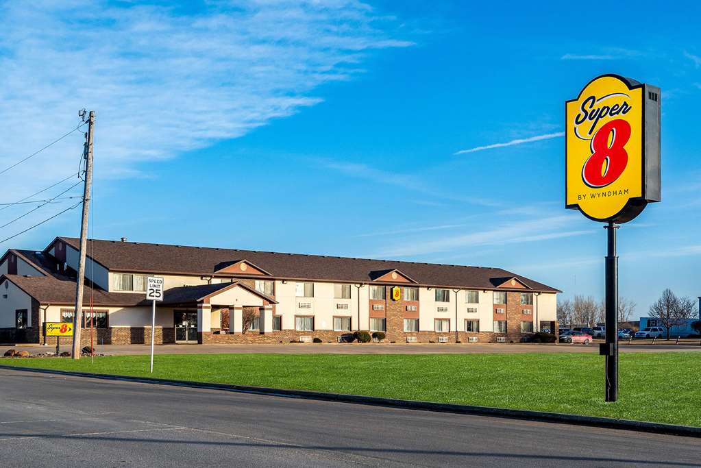 Super 8 Oelwein