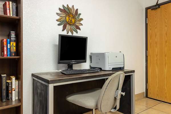 Conference Area - Super 8 Hotel The Dalles