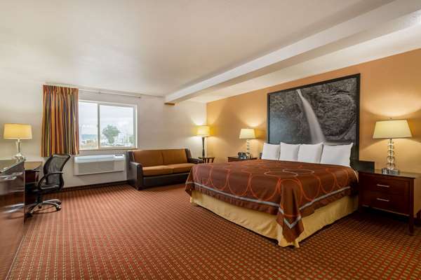 Suite - Super 8 Hotel The Dalles
