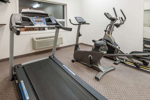 Fitness/ Exercise Room - Super 8 Hotel West Edmonton
