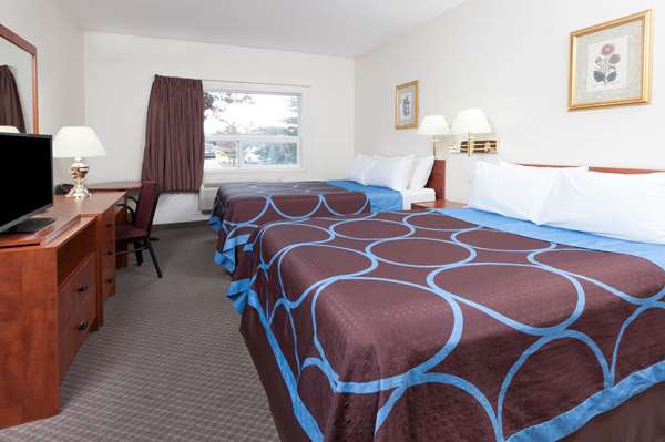  - Super 8 Hotel West Edmonton