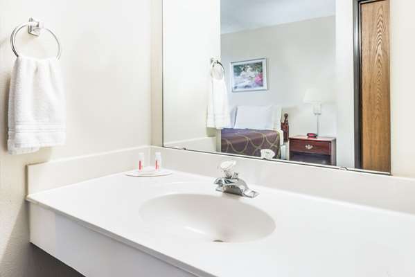  - Super 8 Hotel Jerseyville