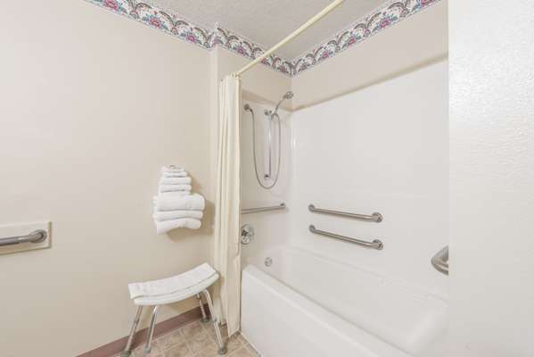  - Super 8 Hotel Jerseyville