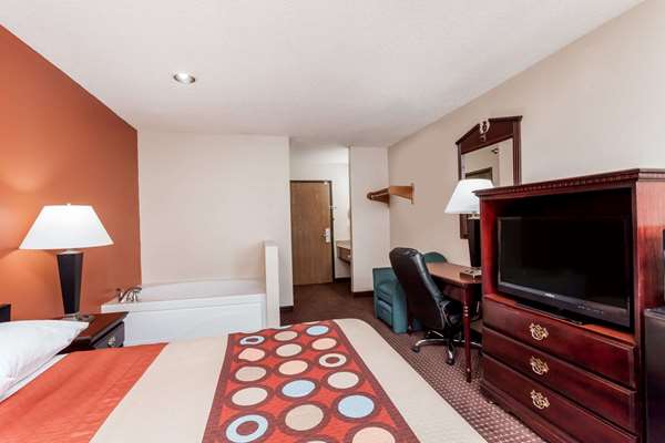 Suite - Super 8 Motel Harrisburg