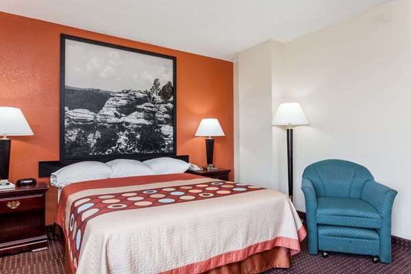  - Super 8 Motel Harrisburg