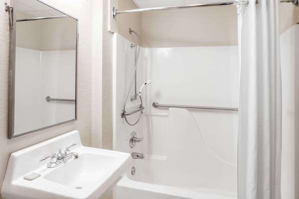  - Super 8 Motel Harrisburg