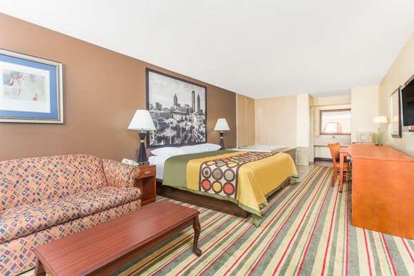 Suite - Super 8 Motel Dublin - I-16, Exit 51