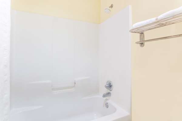  - Super 8 Motel Dublin - I-16, Exit 51