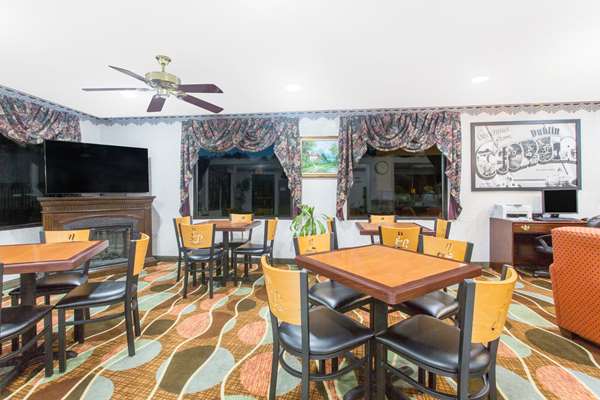  - Super 8 Motel Dublin - I-16, Exit 51