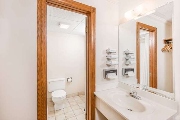  - Knights Inn & Suites South Sioux City