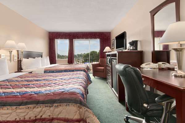  - Travelodge Nanaimo