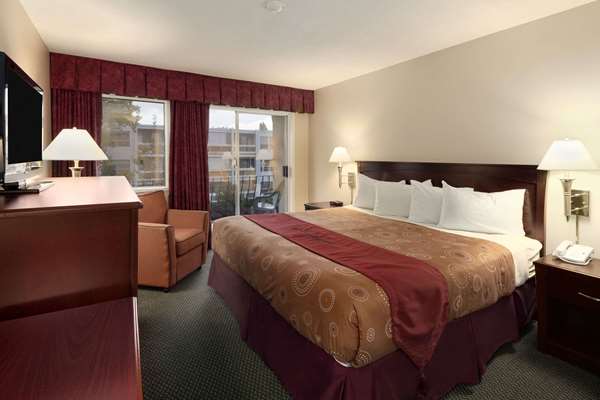  - Travelodge Nanaimo