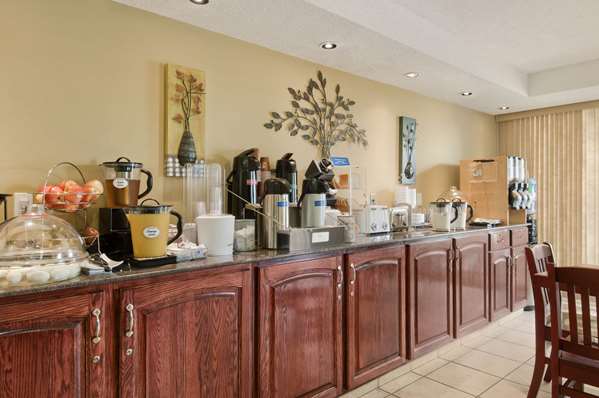 Restaurant - Travelodge Nanaimo