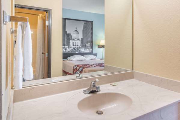  - Super 8 Hotel Martinsville