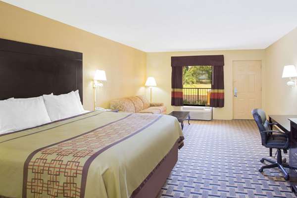  - Days Inn Andalusia
