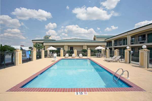 Pool - Days Inn Hammond - I-12, Exit 40