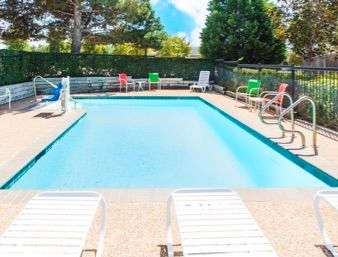 Pool - Days Inn Pleasant Ridge Road Arlington - I-20, Exit 449