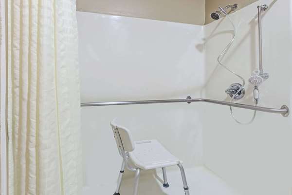  - Super 8 Hotel La Grange - I-71, Exit 22