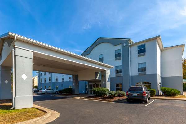 Exterior view - Super 8 Hotel La Grange - I-71, Exit 22