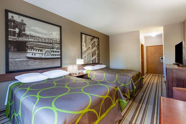  - Super 8 Hotel La Grange - I-71, Exit 22