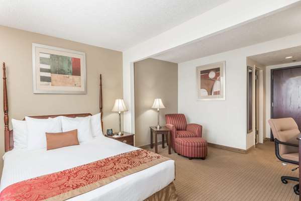  - Wingate by Wyndham Hotel Irving