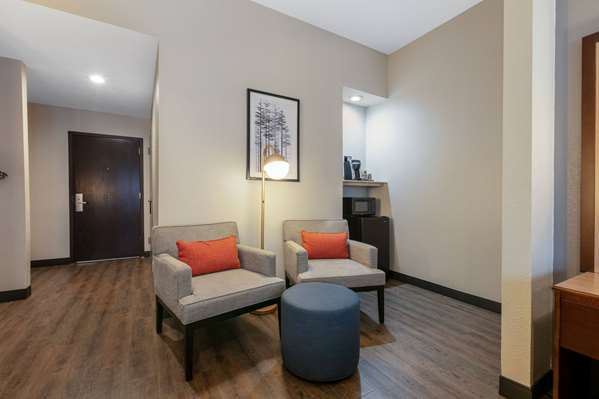  - Wingate by Wyndham Hotel Irving