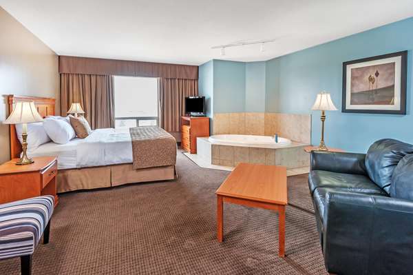 Suite - Super 8 Hotel South Edmonton