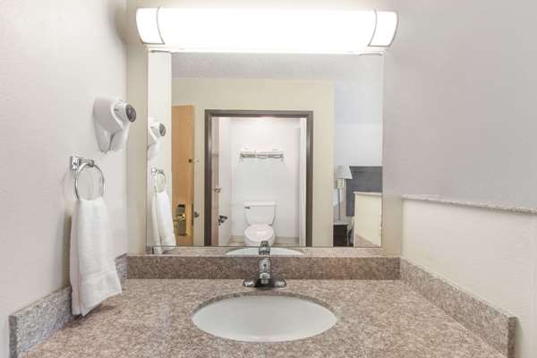  - Super 8 Hotel Cleveland