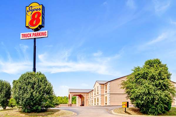 Exterior view - Super 8 Hotel Forrest City - I-40, Exit 241