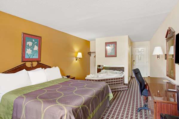  - Super 8 Hotel Forrest City - I-40, Exit 241