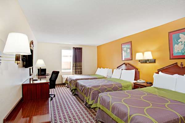  - Super 8 Hotel Forrest City - I-40, Exit 241