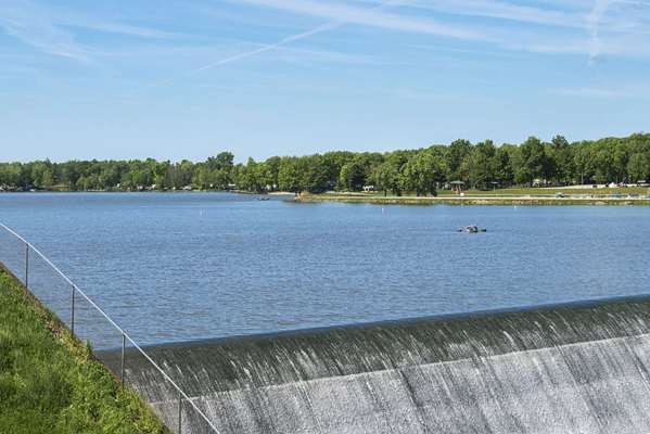  - Super 8 Motel Taylorville