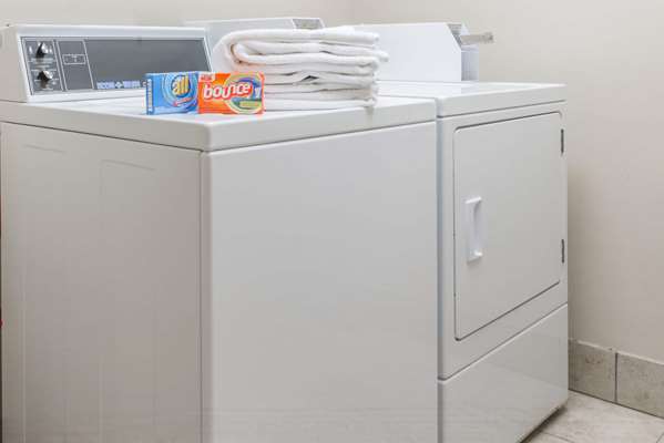  - Wingate by Wyndham Sulphur - I-10, Exit 20