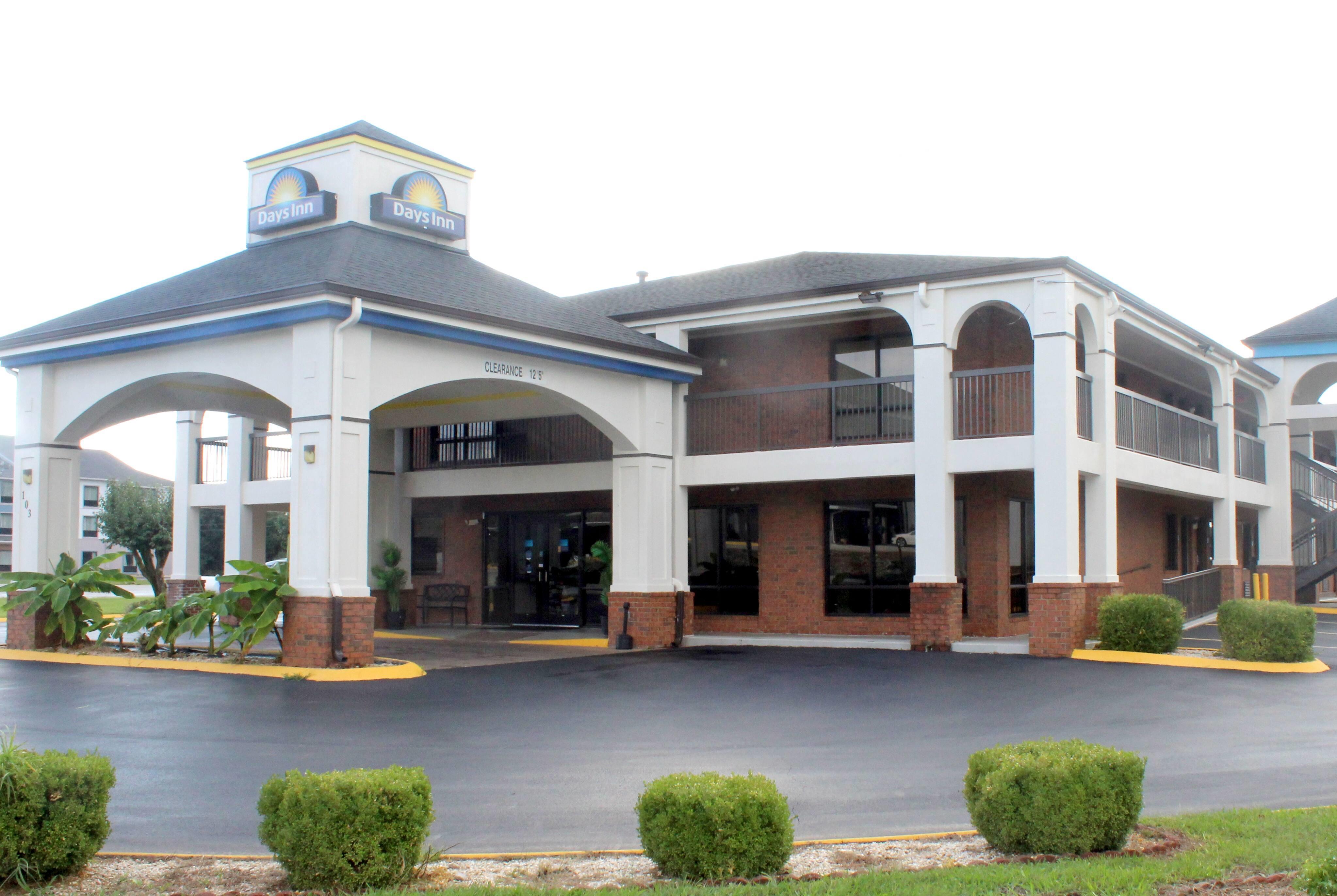 Exterior | Days Inn by Wyndham Franklin