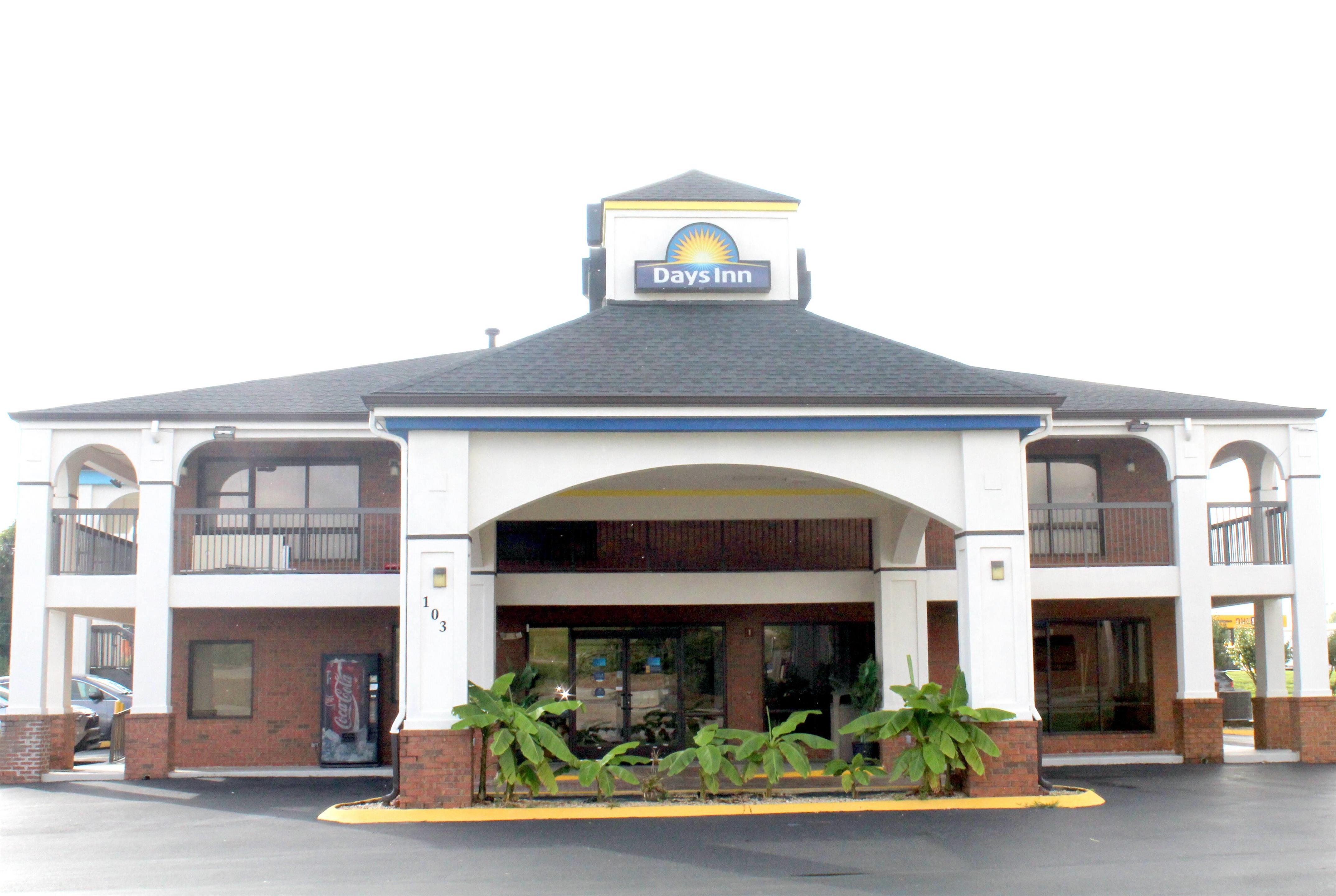 Exterior | Days Inn by Wyndham Franklin