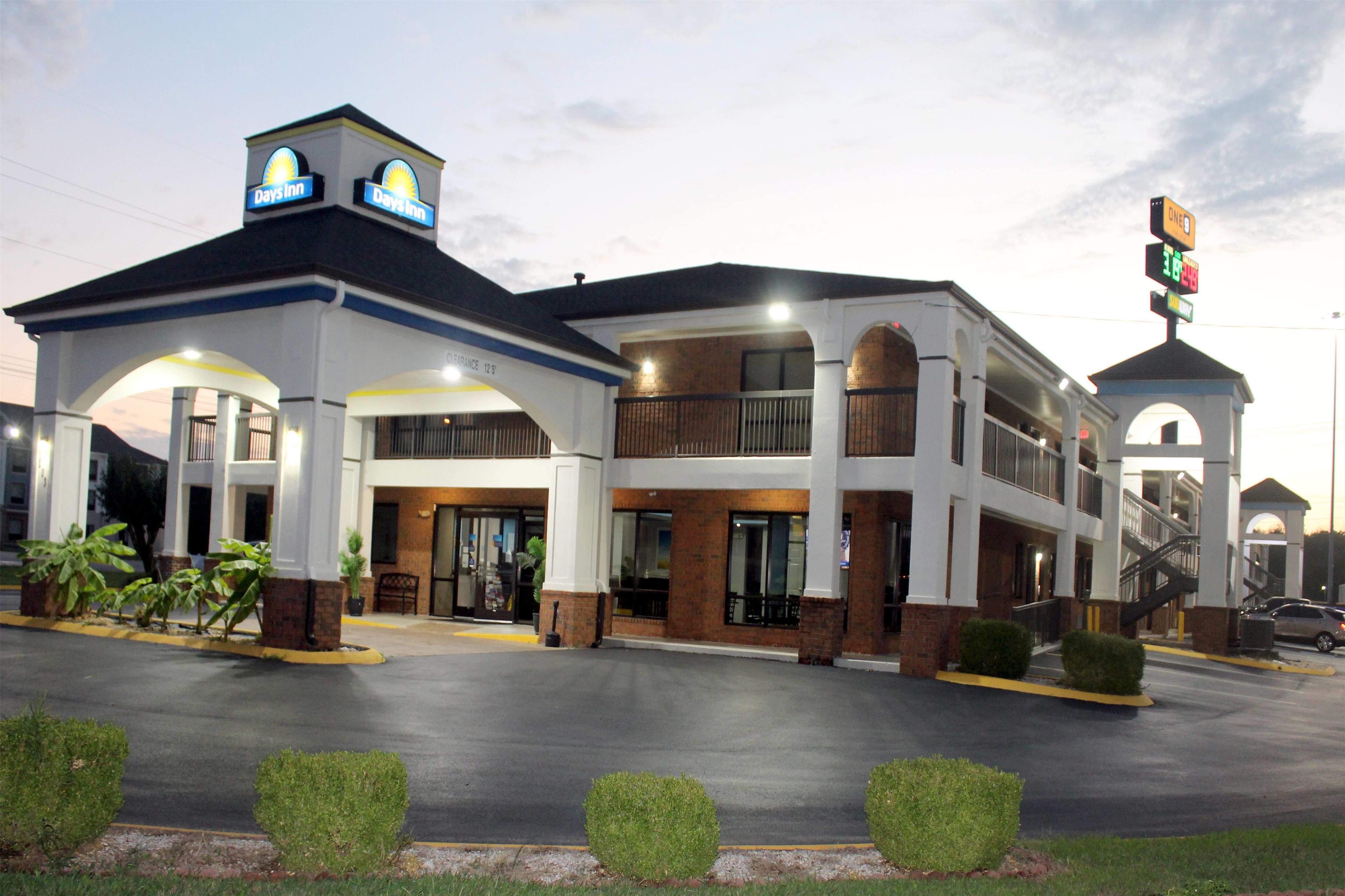 Exterior | Days Inn by Wyndham Franklin