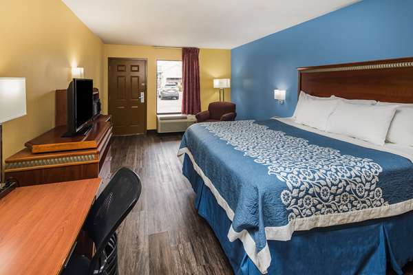  - Days Inn Fort Campbell Oak Grove - I-24, Exit 86