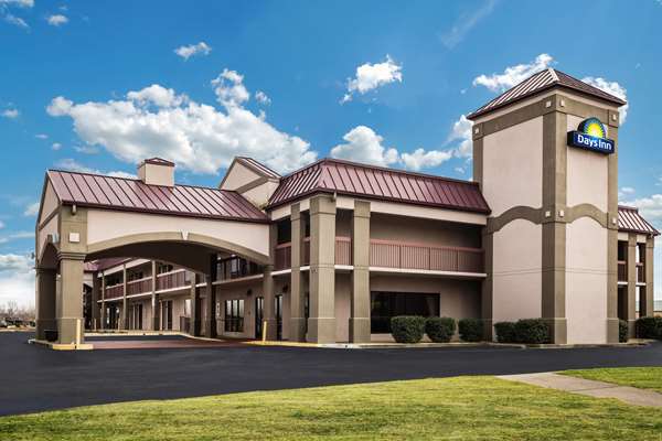 Exterior view - Days Inn Fort Campbell Oak Grove - I-24, Exit 86